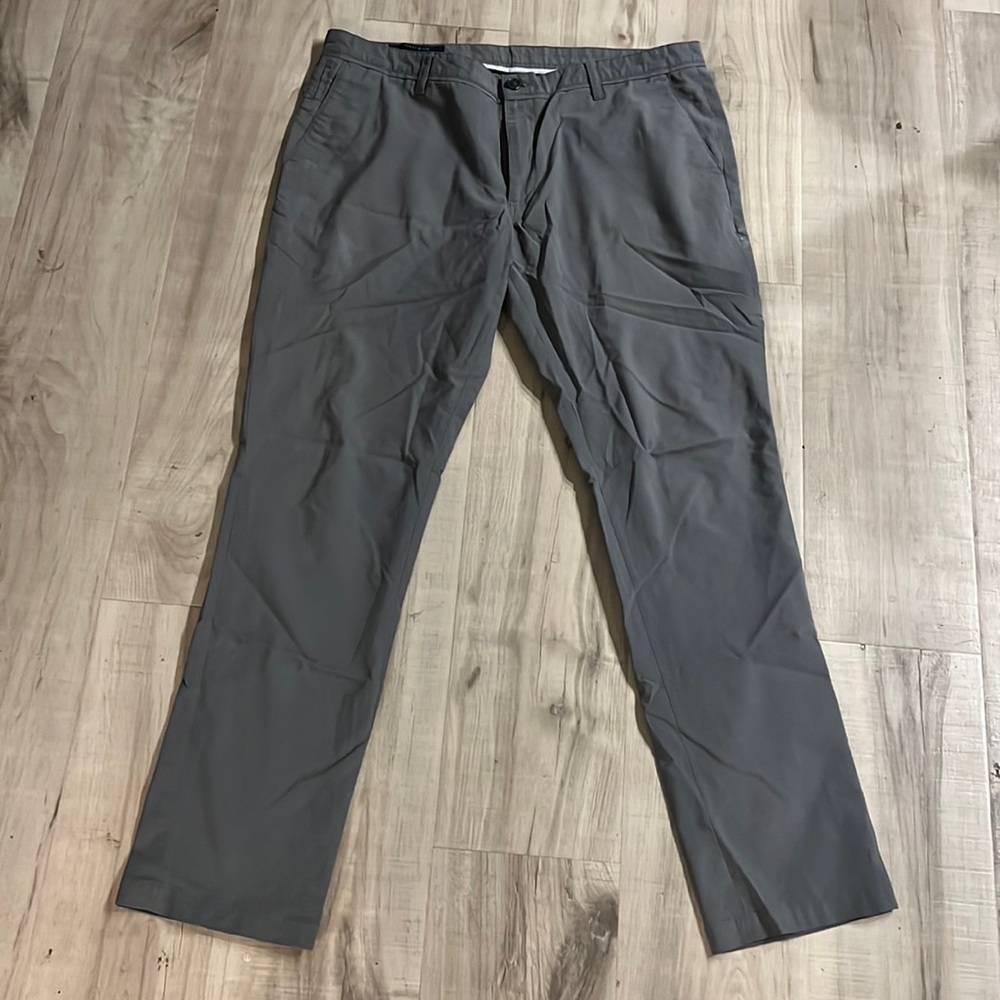NWOT Perry Ellis Slim Fit- 38/34